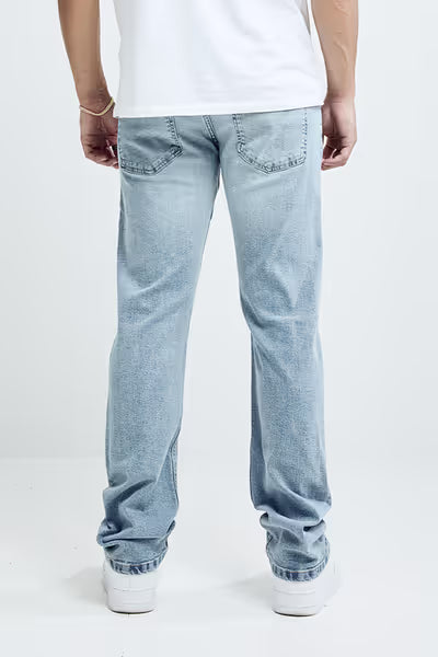 CLEAN STRAIGHT FIT - LIGHT BLUE