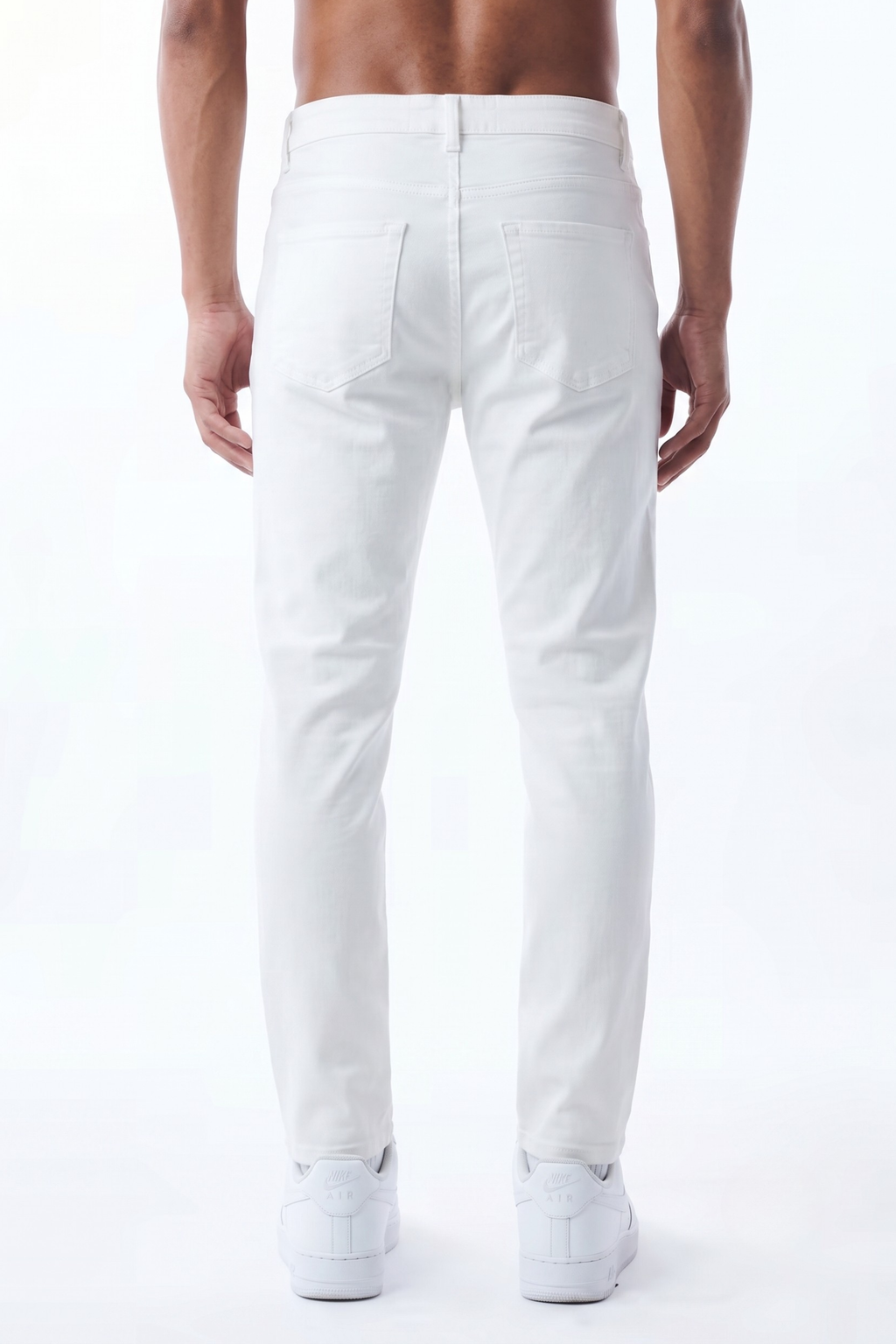 SLIM STRAIGHT JEAN - WHITE