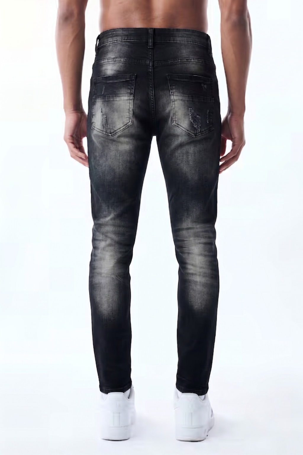 SLIM STRAIGHT JEAN - BLACK