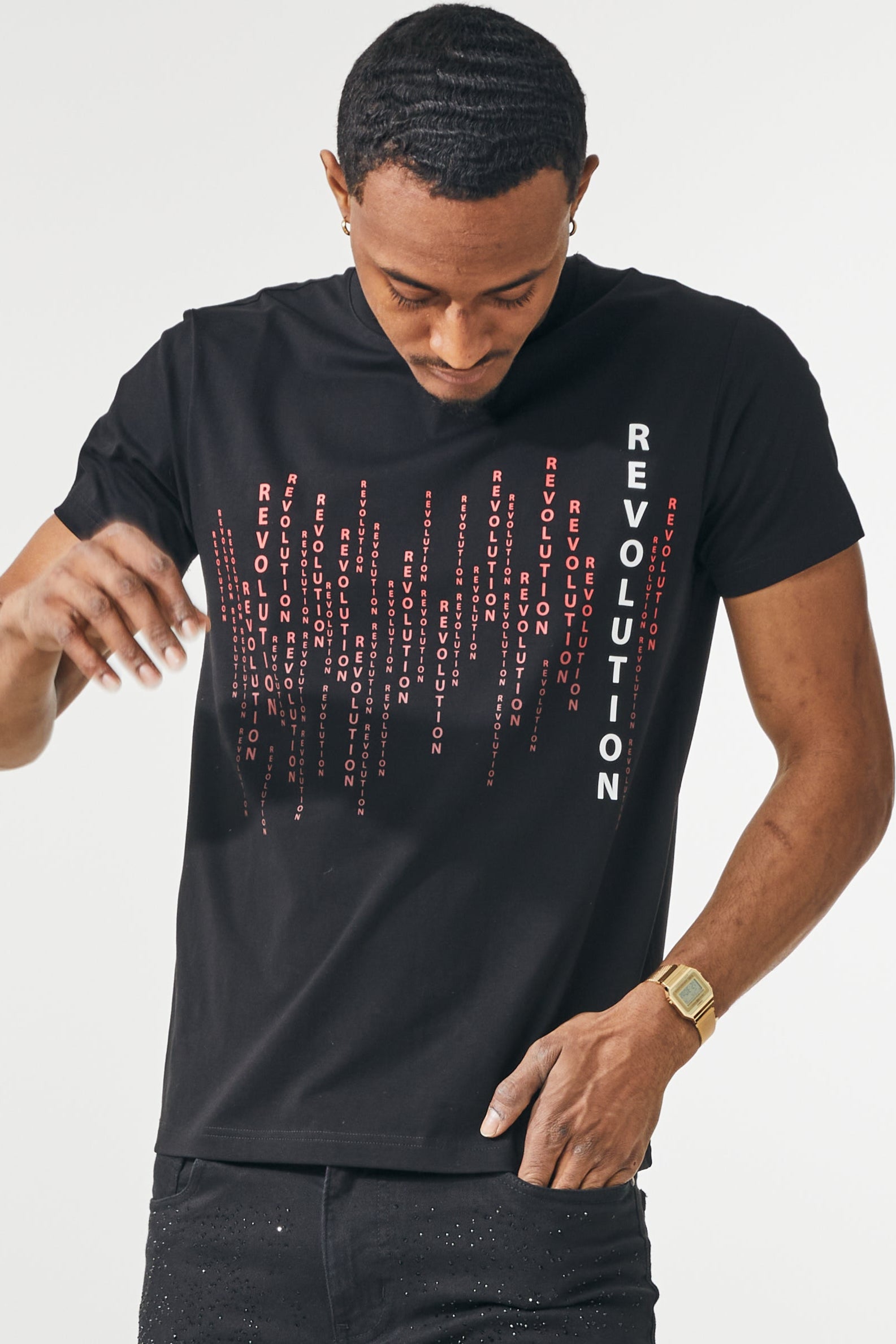 REVOLUTION - BLACK