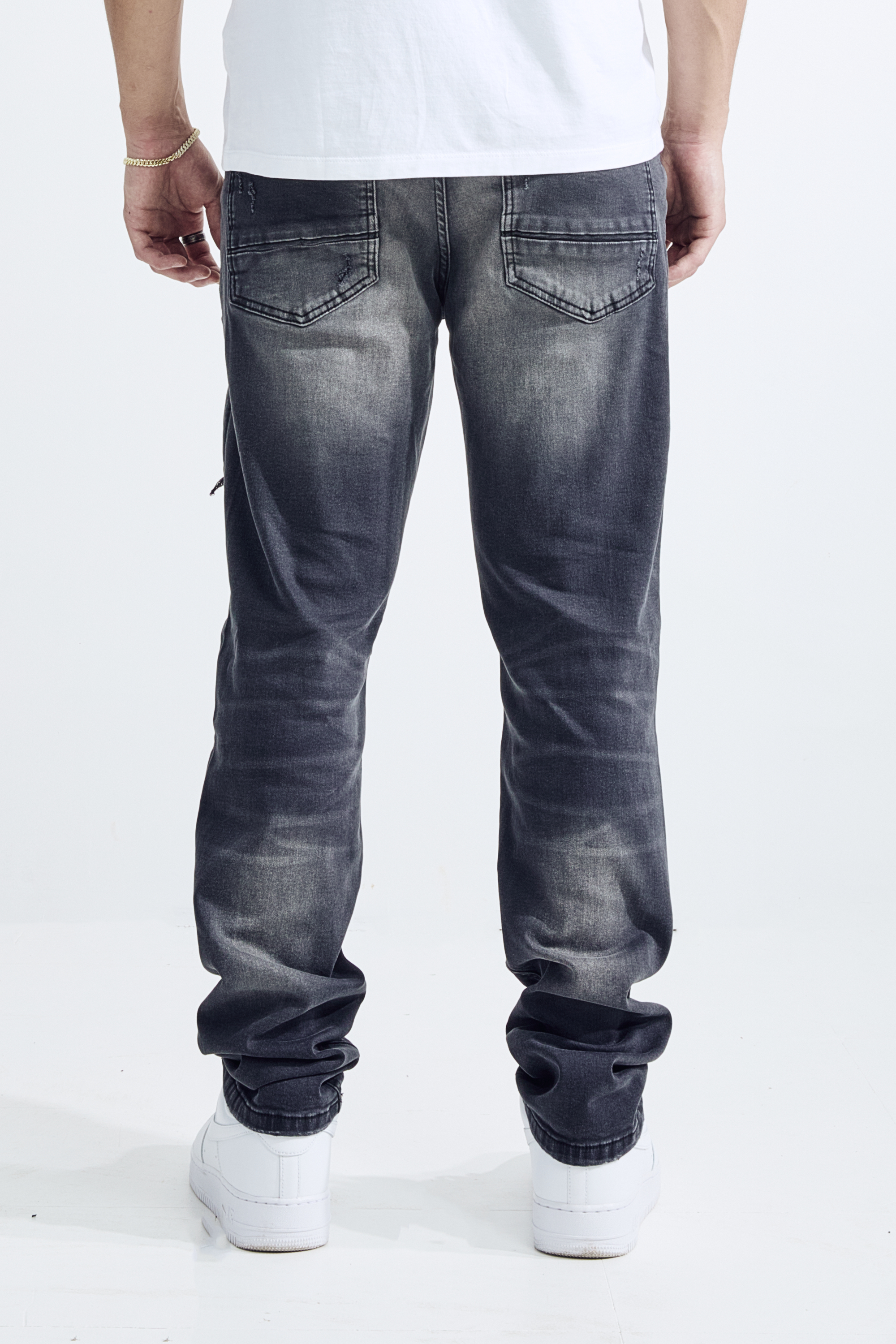 ATHLETIC FIT - CHARCOAL BLACK