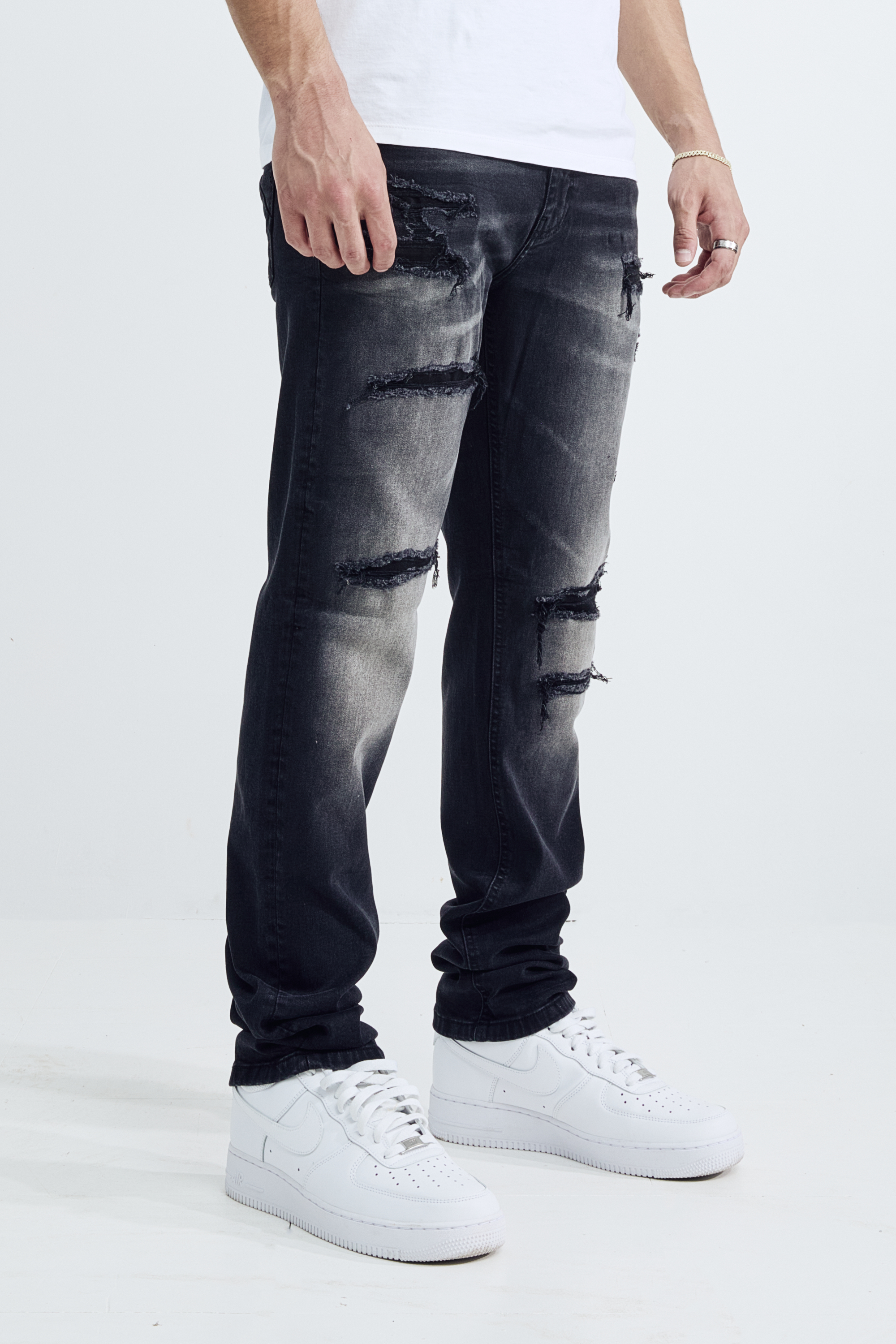 ATHLETIC FIT - BLACK