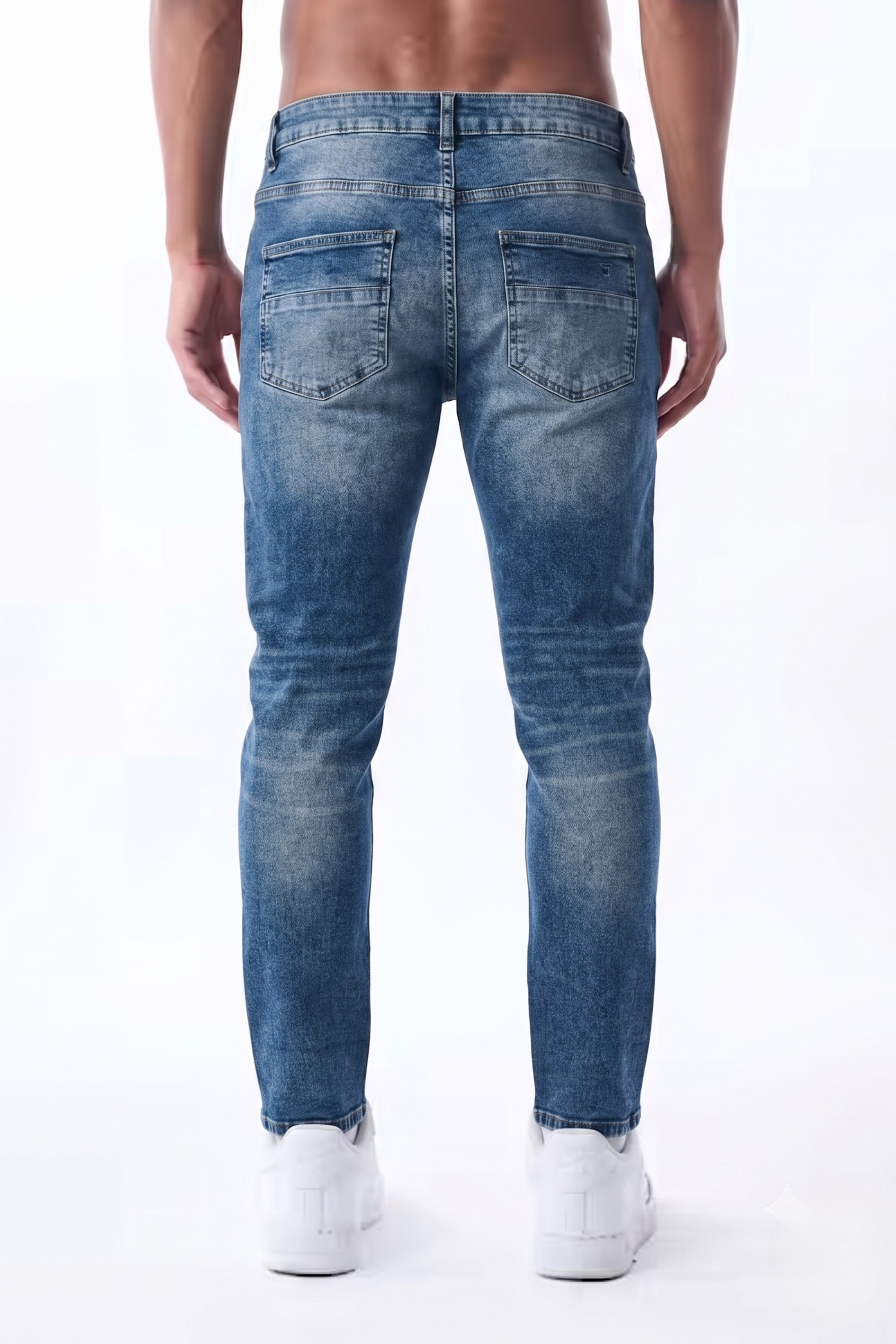 SLIM STRAIGHT JEAN - MEDIUM BLUE