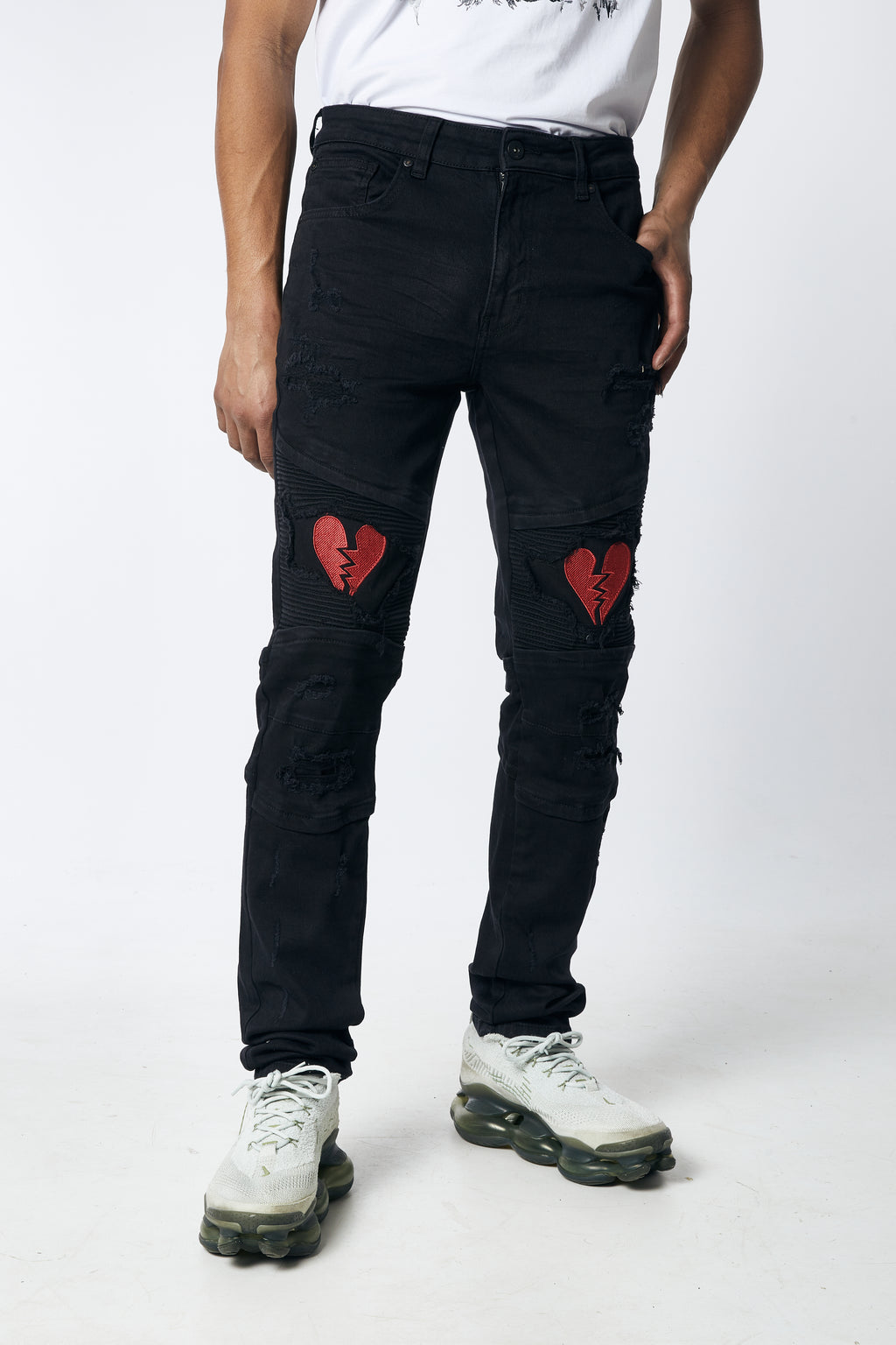 BROKEN HEART - JET BLACK